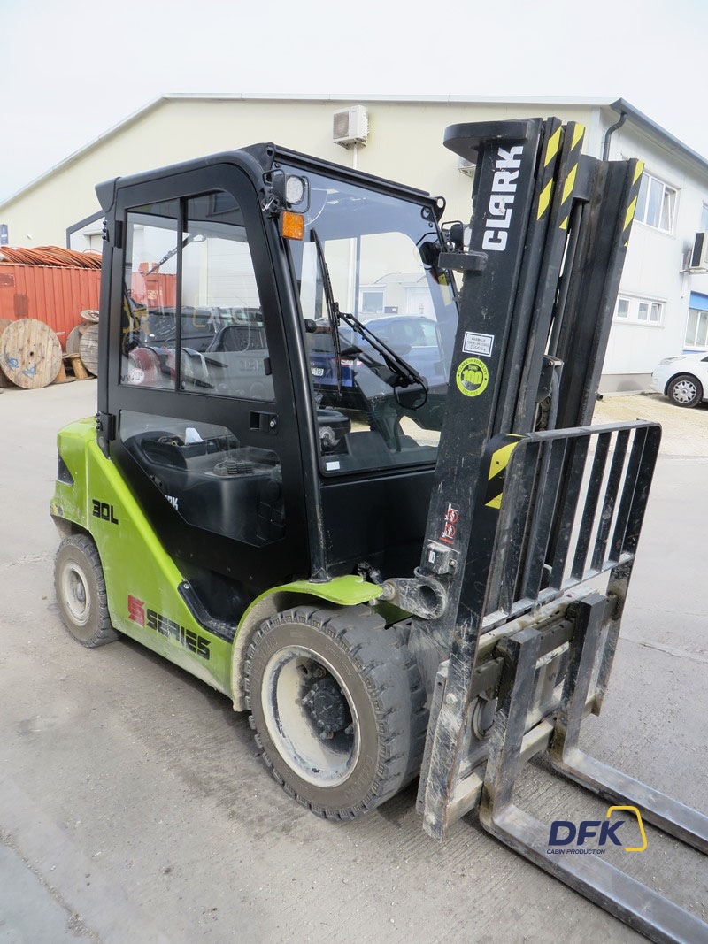 Clark S30L