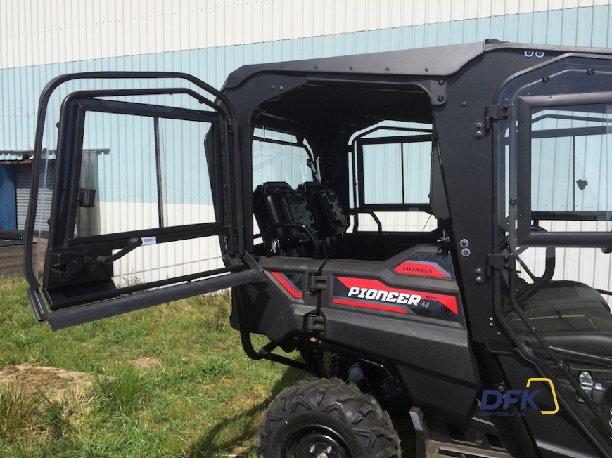 HONDA Pioneer 700