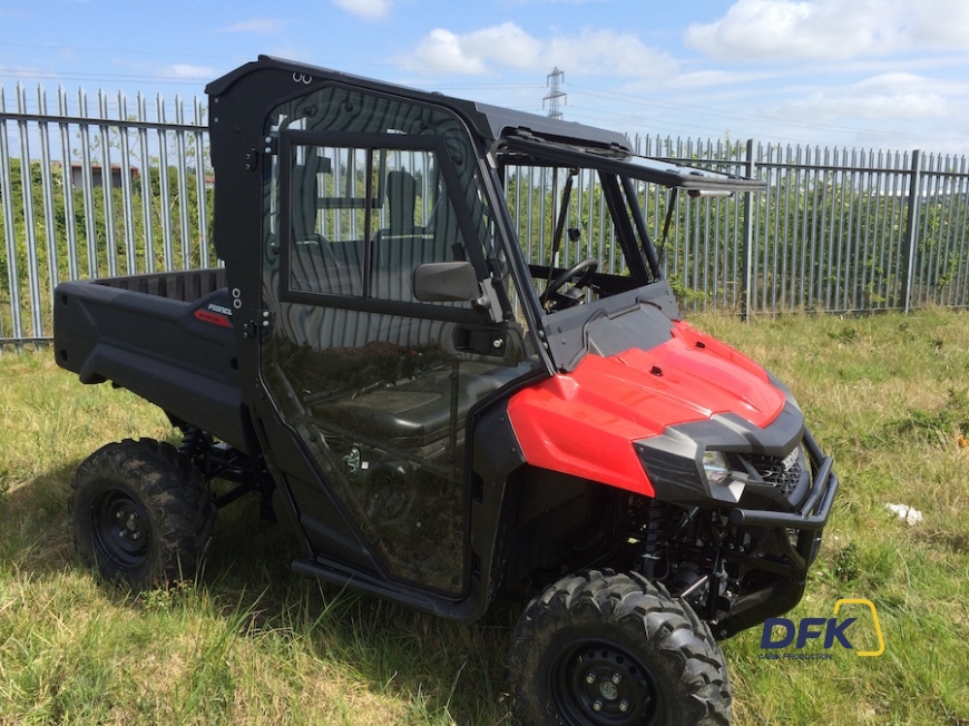 HONDA Pioneer 700